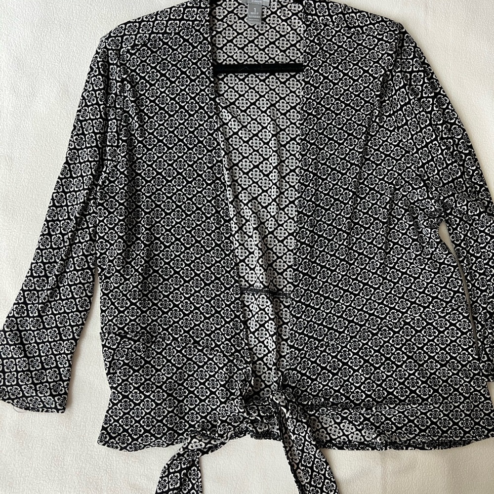 Chicos front tie blouse